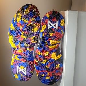 Nike PG 2 "NCAA TOURNAMENT" sneakers size 12